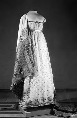 Иллюстрация к книге — Жизнь русского обывателя. На шумных улицах градских [pic_124.jpg]