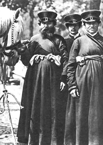 Иллюстрация к книге — Жизнь русского обывателя. На шумных улицах градских [pic_84.jpg]