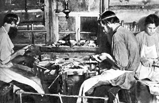 Иллюстрация к книге — Жизнь русского обывателя. От дворца до острога [pic_85.jpg]