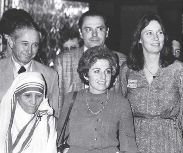 Иллюстрация к книге — Исцеление наших самых глубоких ран. Холотропный сдвиг парадигмы [i_022.jpg]