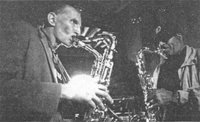 Иллюстрация к книге — Красная звезда, желтая звезда [Pic_19.jpg]