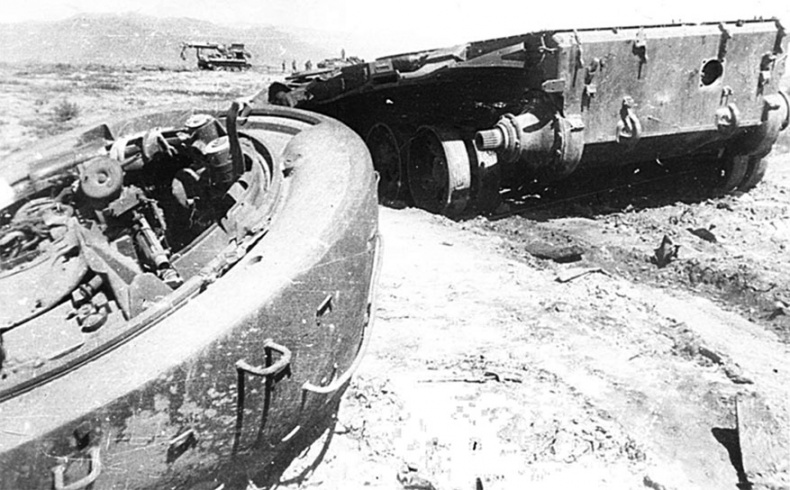 Иллюстрация к книге — За речкой шла война... [i_007.jpg]