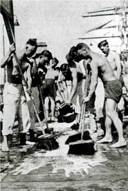 Иллюстрация к книге — Загадка Скапа-Флоу [pic_61.jpg]