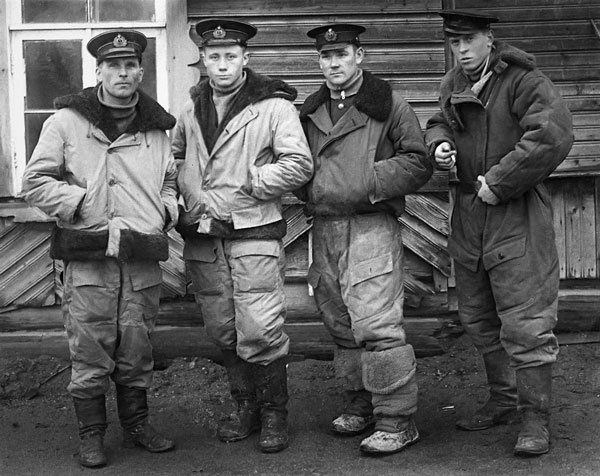 Иллюстрация к книге — Нас звали «смертниками». Исповедь торпедоносца [block_001608_page_283_image_0001.jpg]