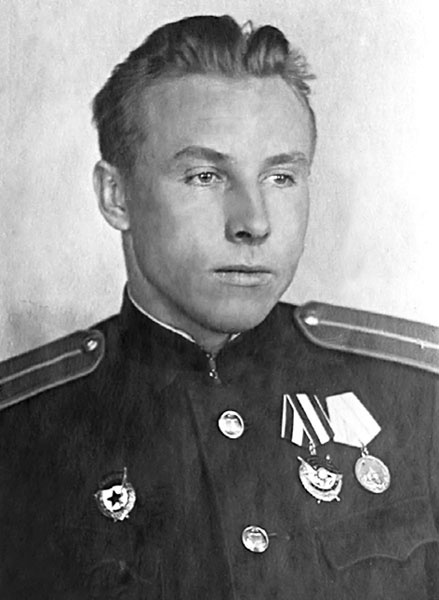 Иллюстрация к книге — Нас звали «смертниками». Исповедь торпедоносца [block_001608_page_323_image_0001.jpg]