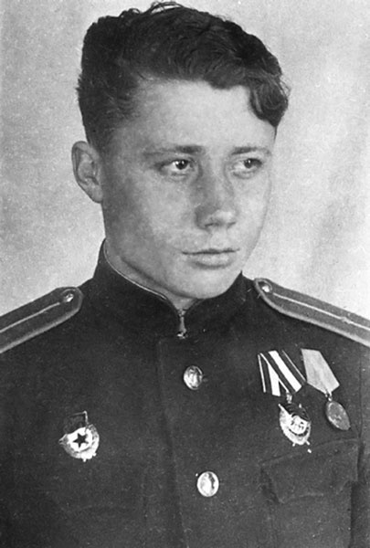 Иллюстрация к книге — Нас звали «смертниками». Исповедь торпедоносца [block_001608_page_482_image_0001.jpg]