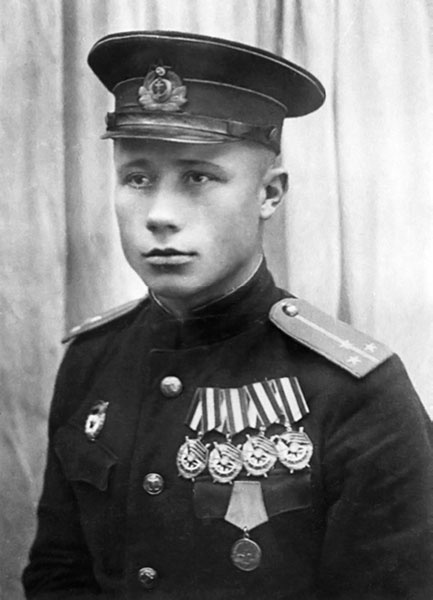 Иллюстрация к книге — Нас звали «смертниками». Исповедь торпедоносца [block_001608_page_485_image_0001.jpg]