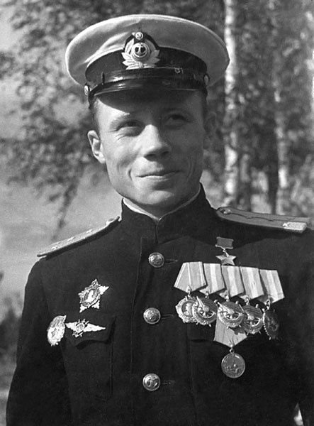 Иллюстрация к книге — Нас звали «смертниками». Исповедь торпедоносца [block_001608_page_576_image_0001.jpg]