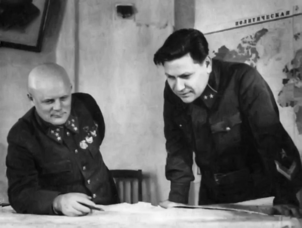 Иллюстрация к книге — Освобождение. Переломные сражения 1943 года [i_003.jpg]