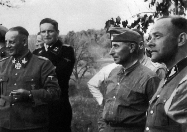 Иллюстрация к книге — Освобождение. Переломные сражения 1943 года [i_061.jpg]