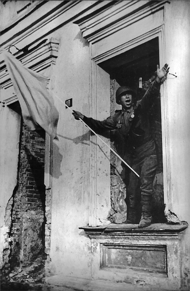 Иллюстрация к книге — Освобождение. Переломные сражения 1943 года [i_075.jpg]