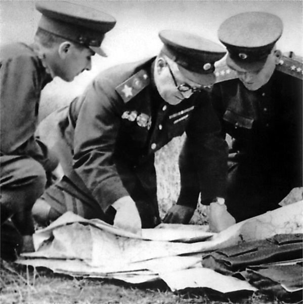 Иллюстрация к книге — Освобождение. Переломные сражения 1943 года [i_089.jpg]