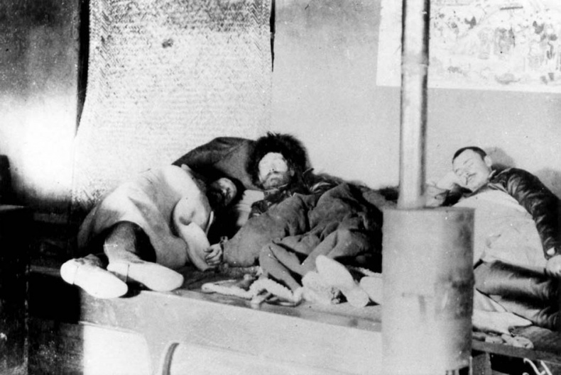 Иллюстрация к книге — Генерал Кутепов. Гибель Старой гвардии [_86.jpg]