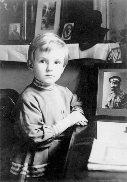 Иллюстрация к книге — Генерал Кутепов. Гибель Старой гвардии [_88.jpg]