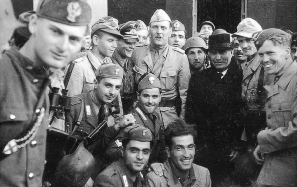 Иллюстрация к книге — Военные тайны ХХ века [i_008.jpg]