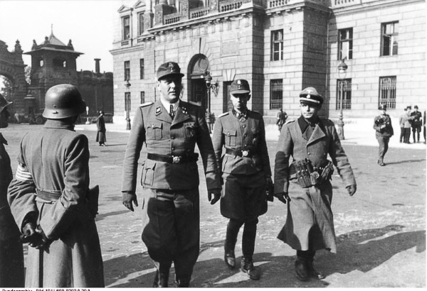 Иллюстрация к книге — По обе стороны фронта. Неизвестные факты Великой Отечественной войны [i_016.jpg]