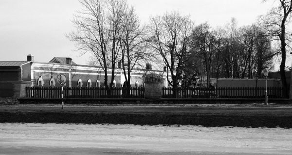 Иллюстрация к книге — Неизвестный Лангемак. Конструктор &quot;катюш&quot; [i_030.jpg]