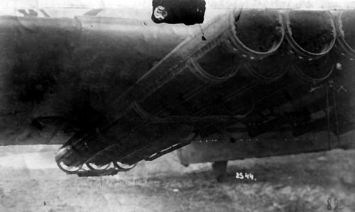 Иллюстрация к книге — Неизвестный Лангемак. Конструктор &quot;катюш&quot; [i_033.jpg]