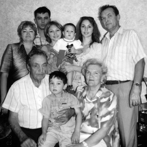 Иллюстрация к книге — Неизвестный Лангемак. Конструктор &quot;катюш&quot; [i_121.jpg]