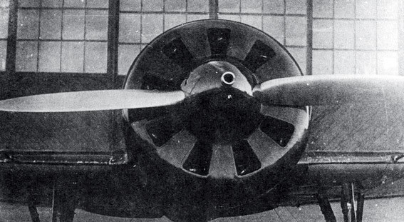 Иллюстрация к книге — Все для фронта? Как на самом деле ковалась победа [i_042.jpg]