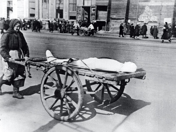 Иллюстрация к книге — Все для фронта? Как на самом деле ковалась победа [i_078.jpg]