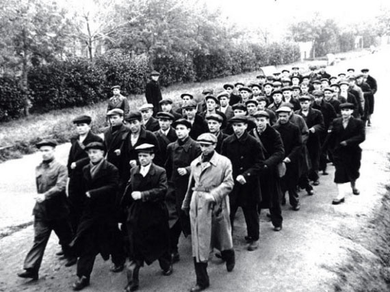 Иллюстрация к книге — Все для фронта? Как на самом деле ковалась победа [i_099.jpg]