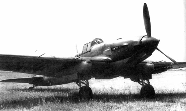 Иллюстрация к книге — &quot;Лаптежник&quot; против &quot;черной смерти&quot;. Обзор развития и действий немецкой и советской штурмовой авиации в ходе Второй мировой войны [i_062.jpg]