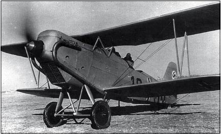 Иллюстрация к книге — Самолеты-призраки Третьего Рейха. Секретные операции Люфтваффе [i_001.jpg]