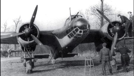 Иллюстрация к книге — Самолеты-призраки Третьего Рейха. Секретные операции Люфтваффе [i_009.jpg]