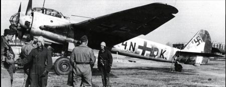 Иллюстрация к книге — Самолеты-призраки Третьего Рейха. Секретные операции Люфтваффе [i_090.jpg]