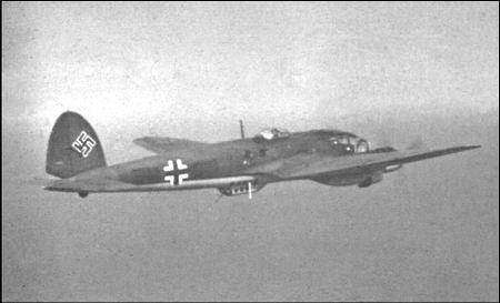 Иллюстрация к книге — Самолеты-призраки Третьего Рейха. Секретные операции Люфтваффе [i_126.jpg]