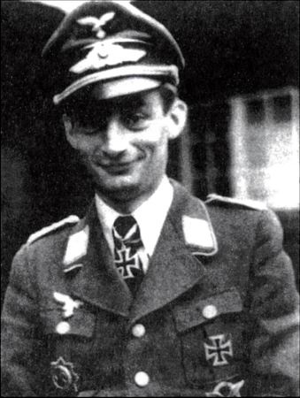 Иллюстрация к книге — Самолеты-призраки Третьего Рейха. Секретные операции Люфтваффе [i_131.jpg]