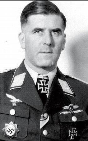 Иллюстрация к книге — Самолеты-призраки Третьего Рейха. Секретные операции Люфтваффе [i_132.jpg]