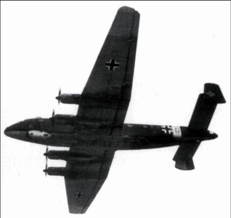 Иллюстрация к книге — Самолеты-призраки Третьего Рейха. Секретные операции Люфтваффе [i_140.jpg]