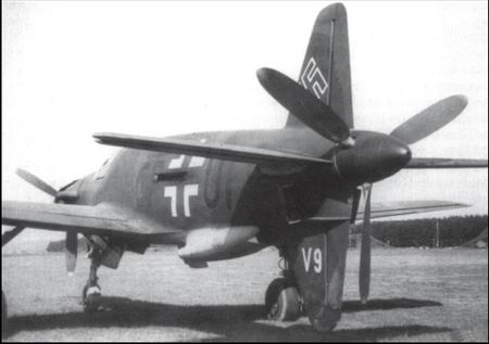 Иллюстрация к книге — Самолеты-призраки Третьего Рейха. Секретные операции Люфтваффе [i_177.jpg]