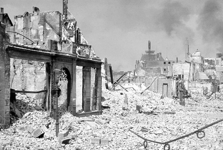 Иллюстрация к книге — Фюрер как полководец [i_012.jpg]