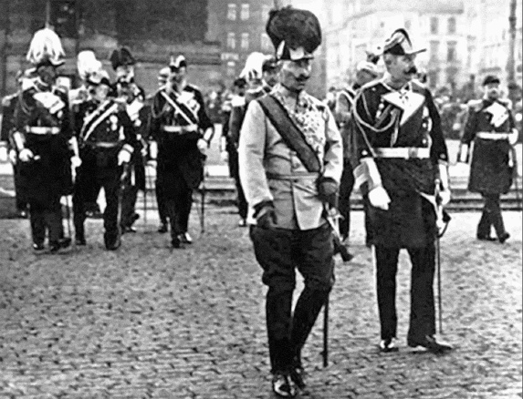 Иллюстрация к книге — Кому нужна ревизия истории? Старые и новые споры о причинах Первой мировой войны [i_013.jpg]