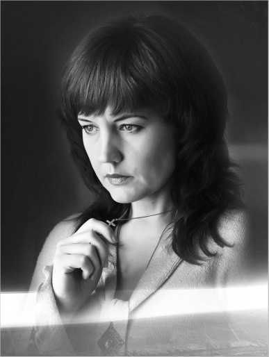 Иллюстрация к книге — Выше боли [i_001.jpg]