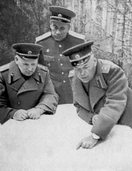 Иллюстрация к книге — Советские танковые армии в бою [i_002.jpg]