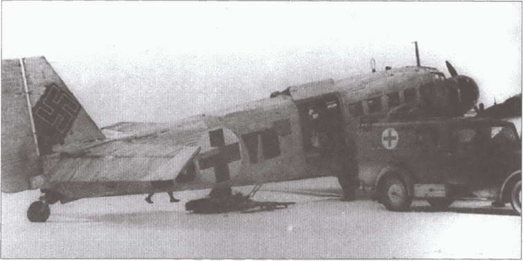 Иллюстрация к книге — &quot;Воздушные мосты&quot; Третьего Рейха [i_019.jpg]