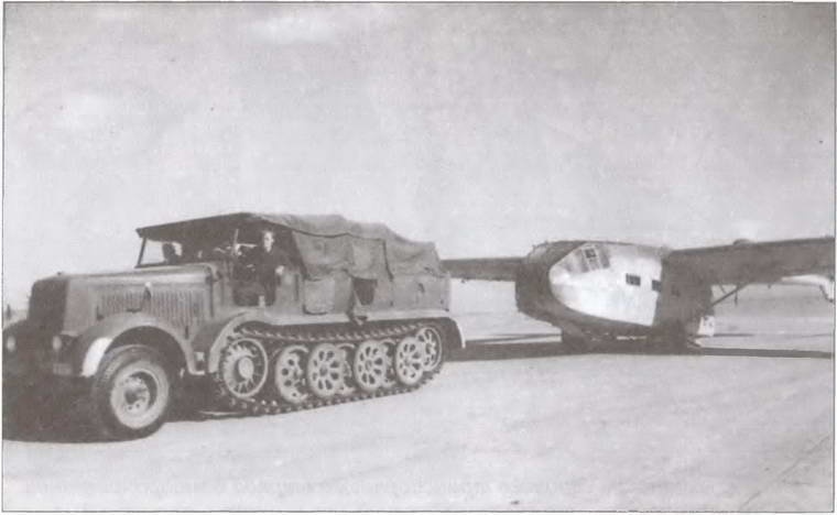 Иллюстрация к книге — &quot;Воздушные мосты&quot; Третьего Рейха [i_023.jpg]