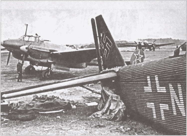 Иллюстрация к книге — &quot;Воздушные мосты&quot; Третьего Рейха [i_029.jpg]