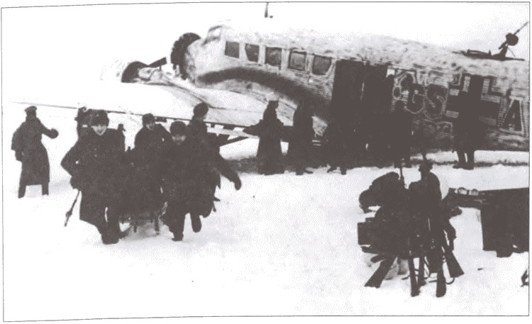 Иллюстрация к книге — &quot;Воздушные мосты&quot; Третьего Рейха [i_033.jpg]