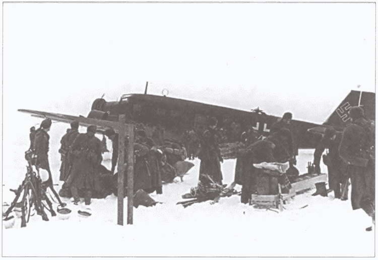 Иллюстрация к книге — &quot;Воздушные мосты&quot; Третьего Рейха [i_035.jpg]