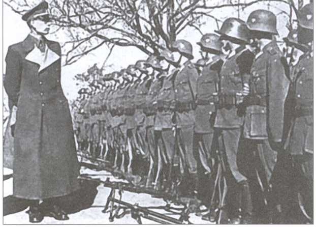 Иллюстрация к книге — Крым под пятой Гитлера. Немецкая оккупационная политика в Крыму 1941-1944 гг. [i_009.jpg]