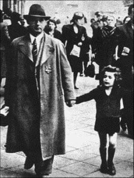 Иллюстрация к книге — Нюрнбергский набат. Репортаж из прошлого, обращение к будущему [i_024.jpg]