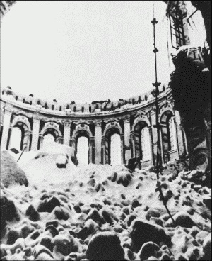 Иллюстрация к книге — Нюрнбергский набат. Репортаж из прошлого, обращение к будущему [i_080.jpg]