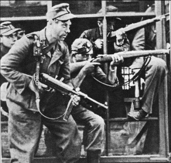 Иллюстрация к книге — Нюрнбергский набат. Репортаж из прошлого, обращение к будущему [i_152.jpg]