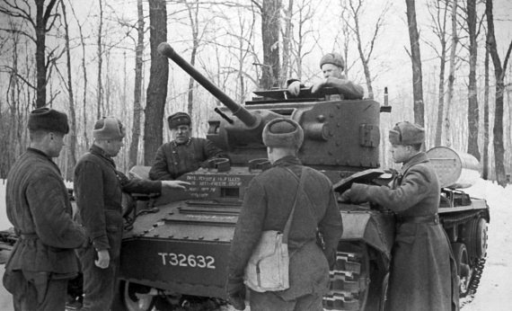 Иллюстрация к книге — Мы сгорали заживо. Смертники Великой Отечественной [i_067.jpg]