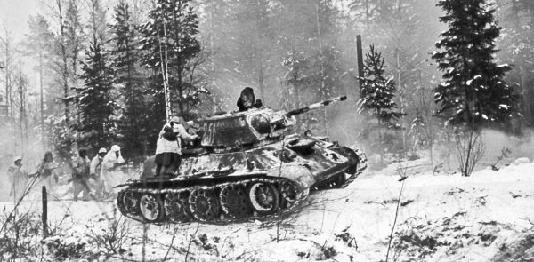 Иллюстрация к книге — Мы сгорали заживо. Смертники Великой Отечественной [i_095.jpg]